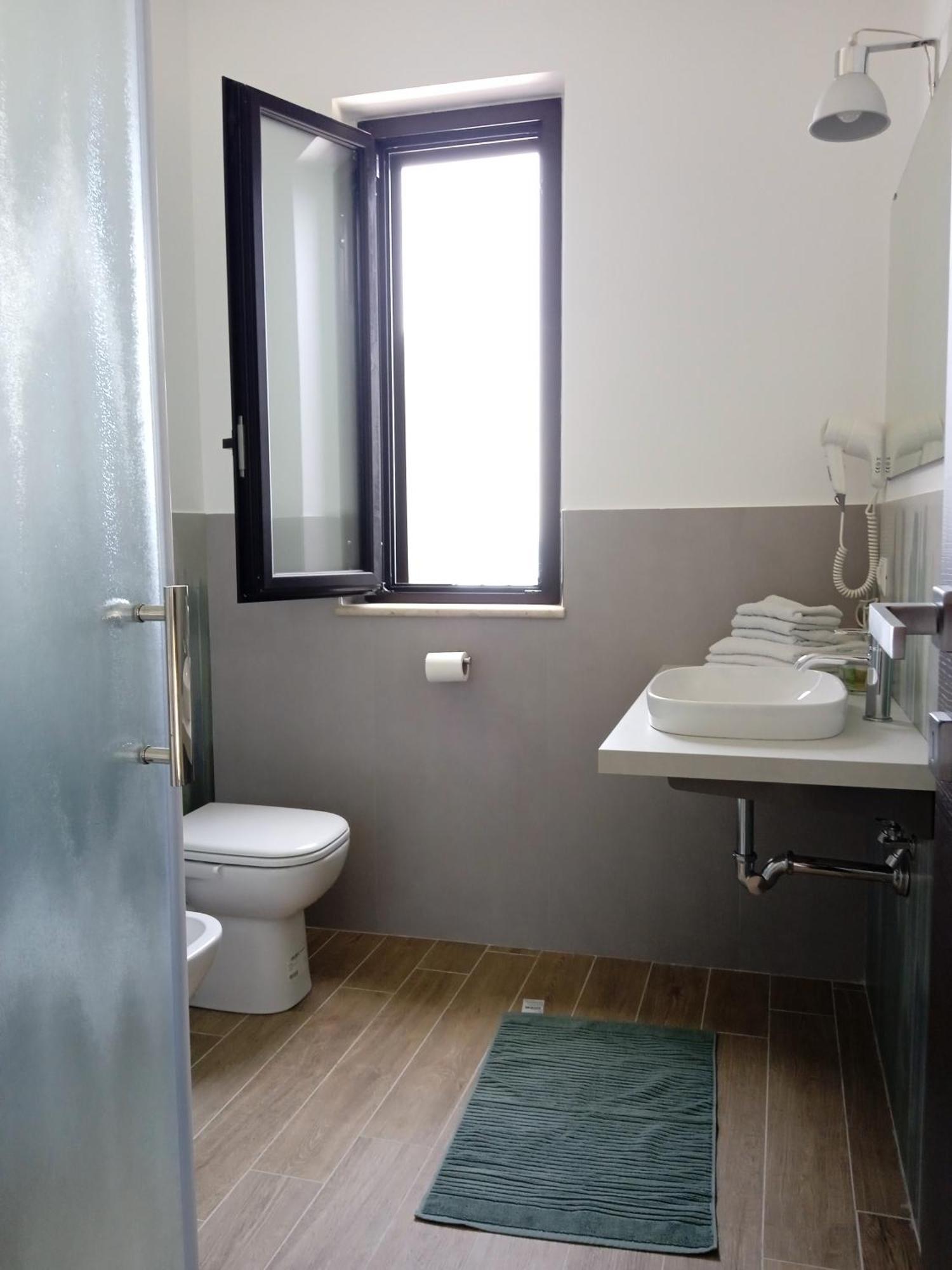 Twin Villas Rodia Bilik gambar